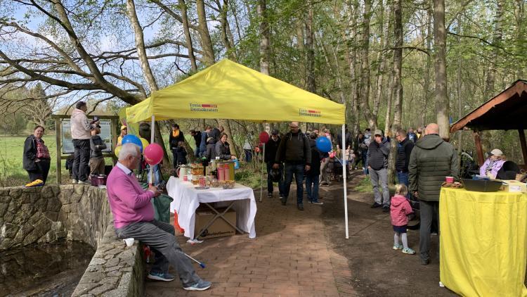 Maikäfersammeln am 1. Mai